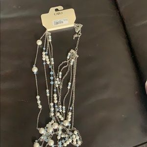 Silver necklace with pearls